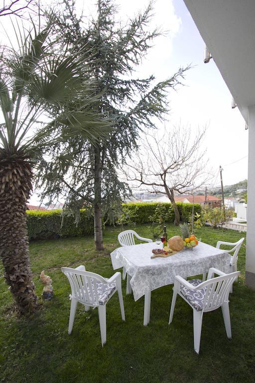 Apartment Pcelica Maja Podstrana Bilik gambar