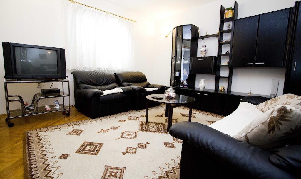 Apartment Pcelica Maja Podstrana Bilik gambar